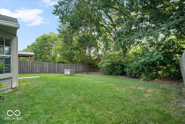 7475 Wood Court, Fishers, IN 46038
