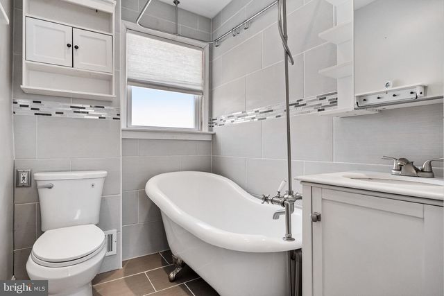 116 LIPPINCOTT AVE, Riverside, NJ 08075