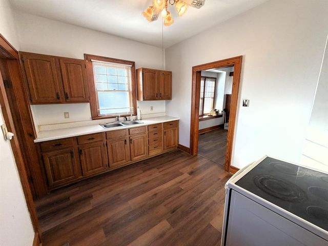 133 E 2nd St, Assaria, KS 67416