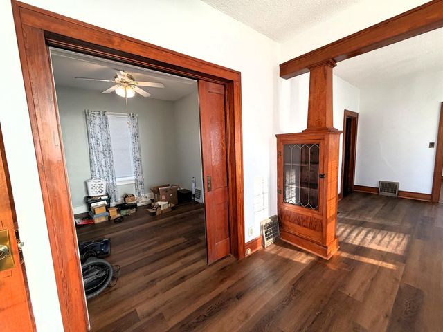 133 E 2nd St, Assaria, KS 67416