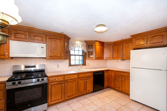 5 Bay Point Path, Marshfield, MA 02050