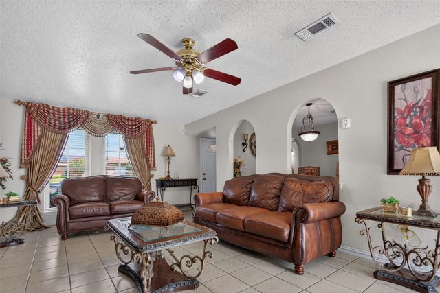 2224 Crockett Drive, Carrollton, TX 75006