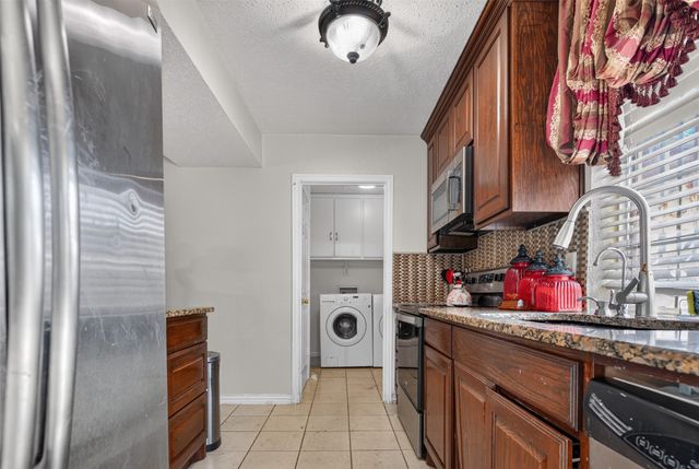 2224 Crockett Drive, Carrollton, TX 75006