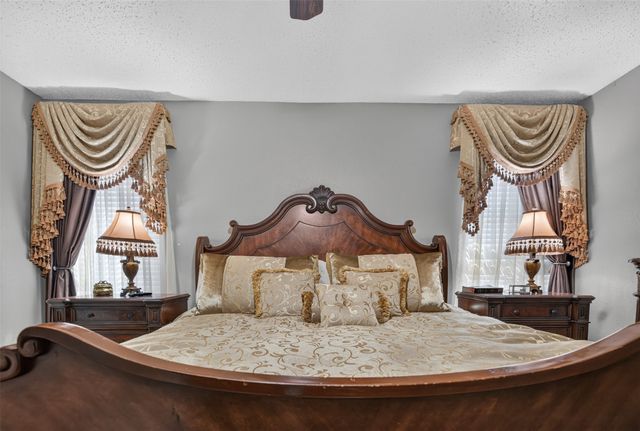 2224 Crockett Drive, Carrollton, TX 75006