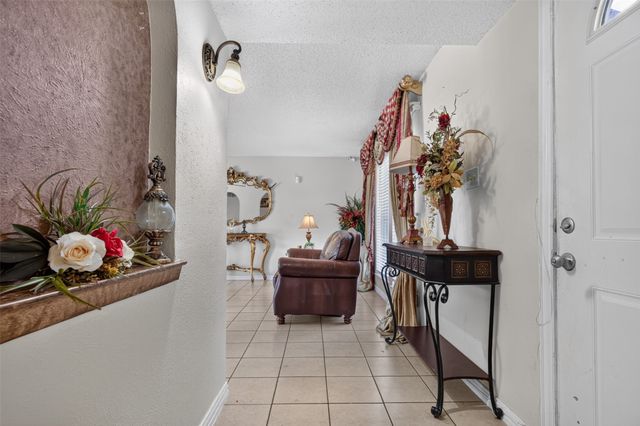 2224 Crockett Drive, Carrollton, TX 75006