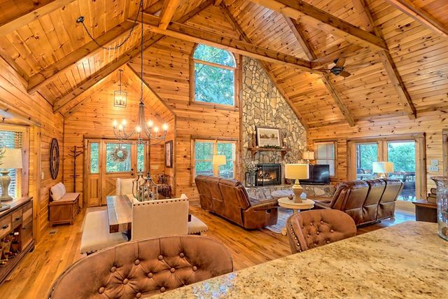 13 Spring Ridge Trail, Morganton, GA 30560