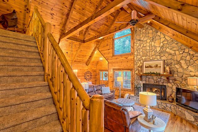 13 Spring Ridge Trail, Morganton, GA 30560