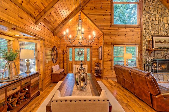 13 Spring Ridge Trail, Morganton, GA 30560