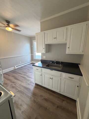 117 North St 3, Salem, MA 01970