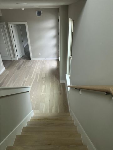 540 Janisch Road F, Houston, TX 77018