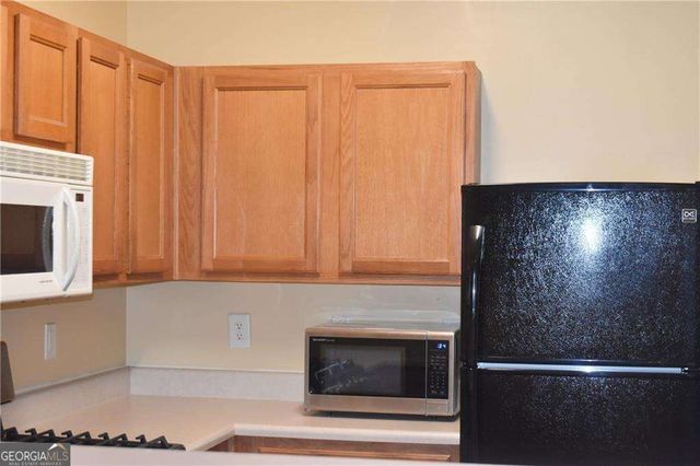 1214 Penhurst Way, Lawrenceville, GA 30043