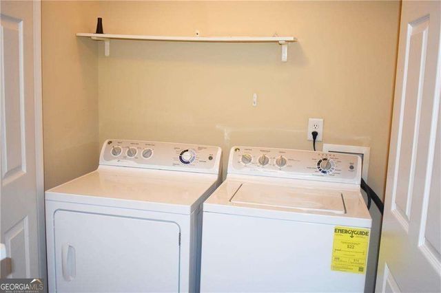 1214 Penhurst Way, Lawrenceville, GA 30043
