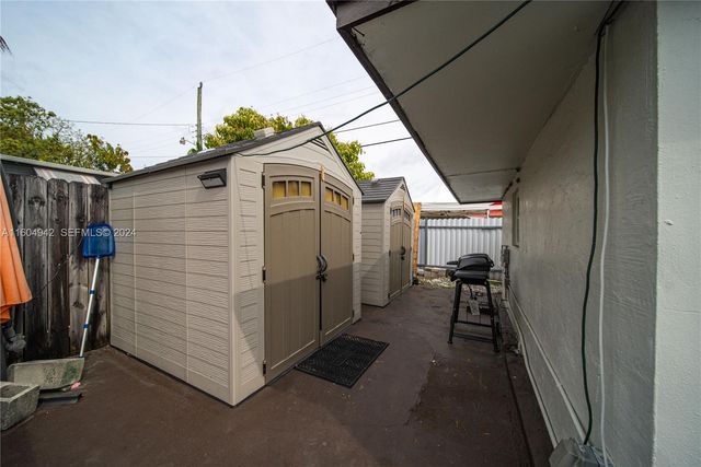 875 E 29th Street, Hialeah, FL 33013