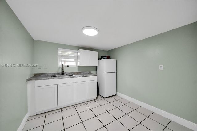 875 E 29th Street, Hialeah, FL 33013