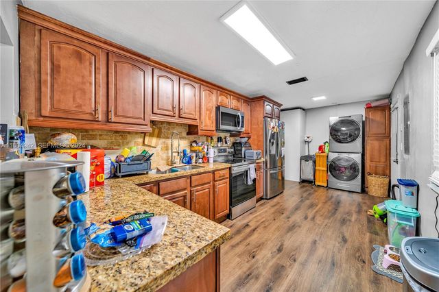 875 E 29th Street, Hialeah, FL 33013