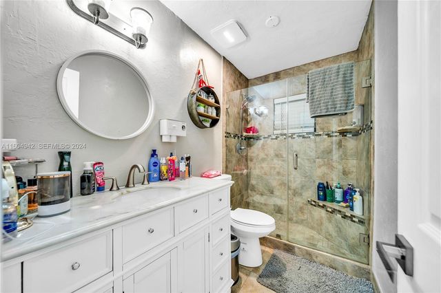 875 E 29th Street, Hialeah, FL 33013
