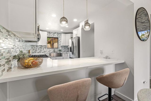510 Flower Hill Lane, Palm Desert, CA 92260