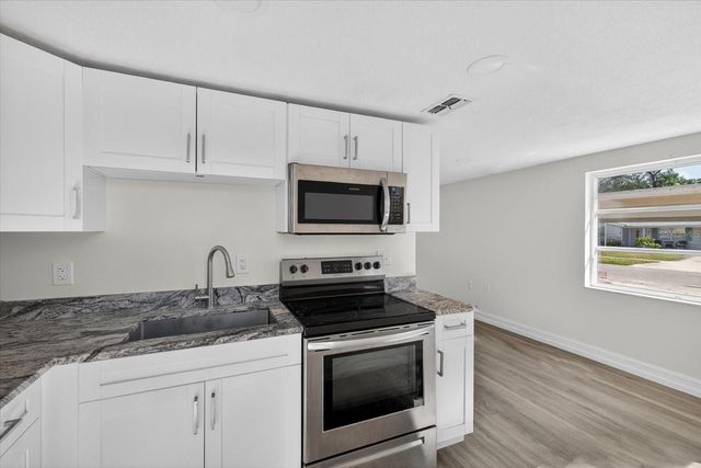 5419 OCEANIC ROAD, Holiday, FL 34690