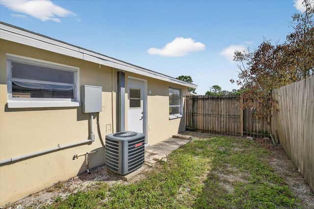 5419 OCEANIC ROAD, Holiday, FL 34690