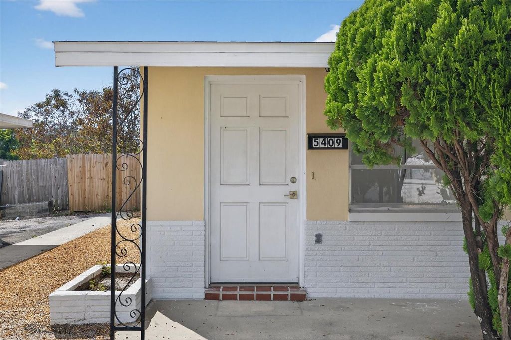 5419 OCEANIC ROAD, Holiday, FL 34690