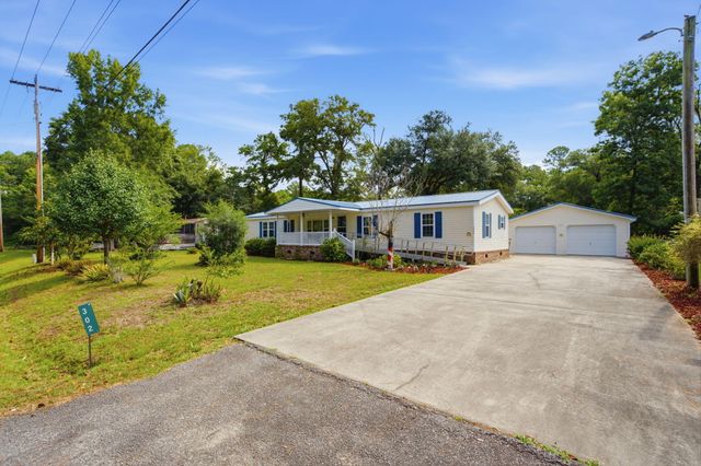 302 Butter Road, Bonneau, SC 29431