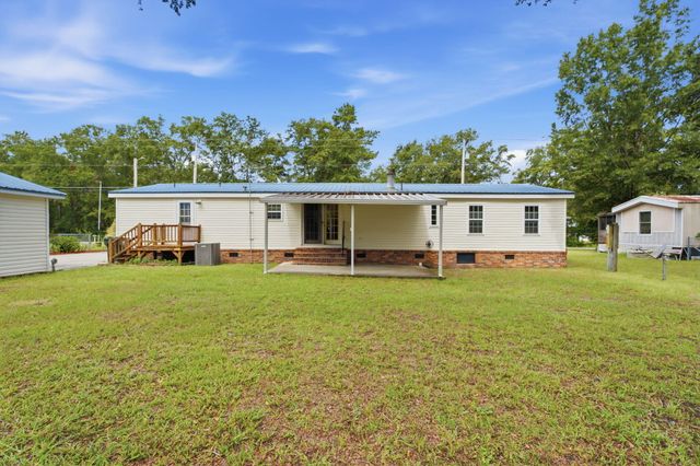 302 Butter Road, Bonneau, SC 29431