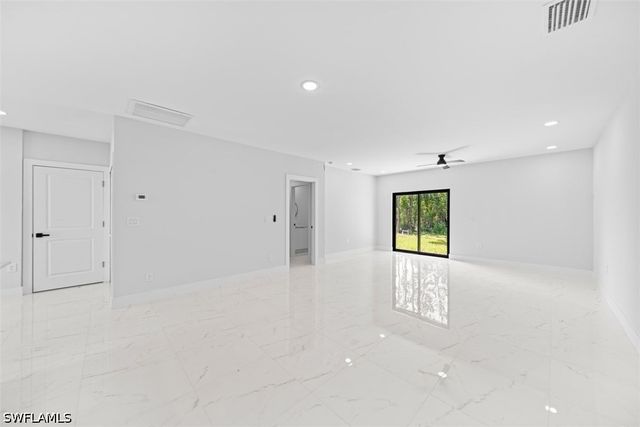 2505 1st St Sw, Lehigh Acres, FL 33976