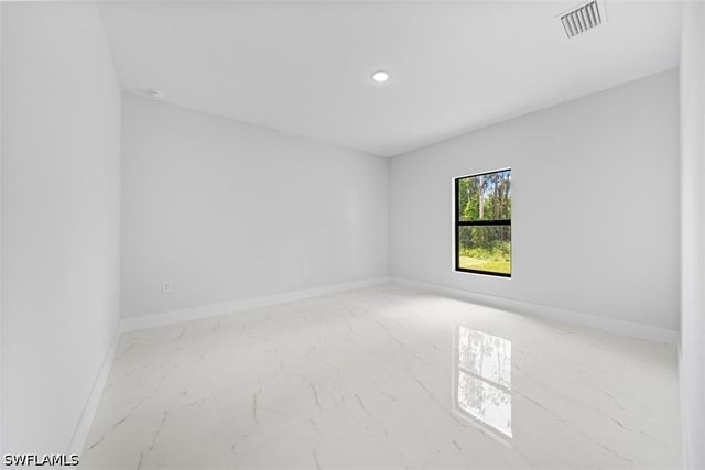 2505 1st St Sw, Lehigh Acres, FL 33976
