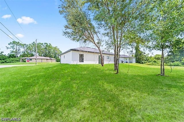 2505 1st St Sw, Lehigh Acres, FL 33976
