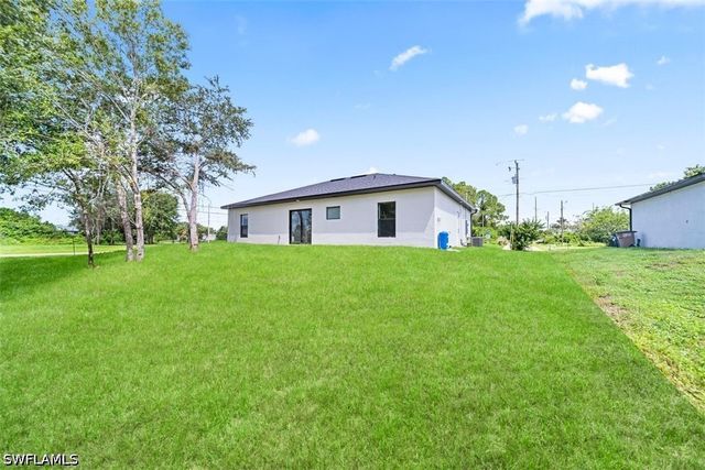 2505 1st St Sw, Lehigh Acres, FL 33976