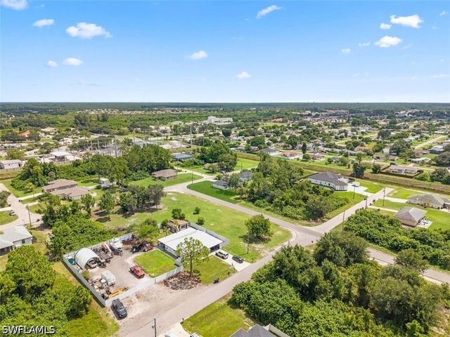 2505 1st St Sw, Lehigh Acres, FL 33976