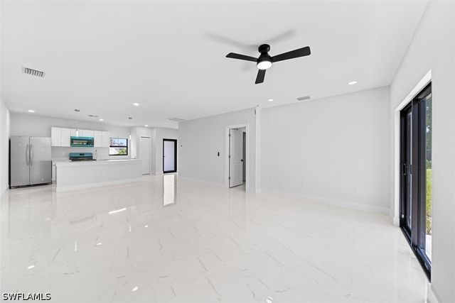 2505 1st St Sw, Lehigh Acres, FL 33976