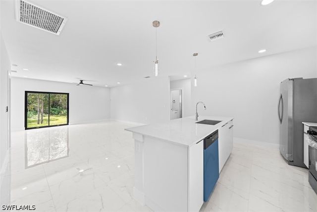 2505 1st St Sw, Lehigh Acres, FL 33976