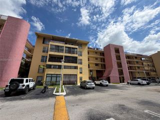 8775 Park Blvd 406, Miami, FL 33172