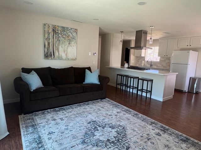 498 O St, Lincoln, CA 95648