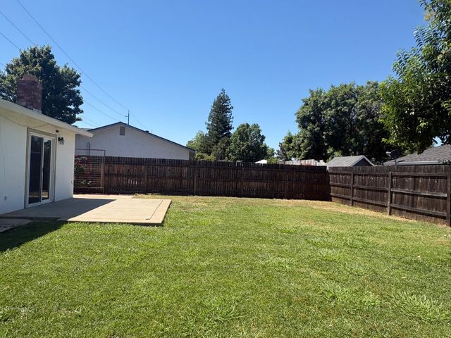 498 O St, Lincoln, CA 95648