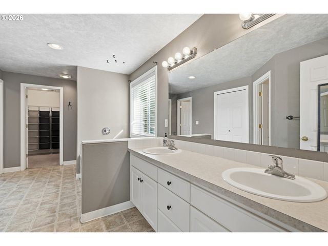 4717 Ne 40TH St, Vancouver, WA 98661