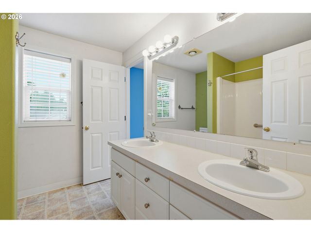 4717 Ne 40TH St, Vancouver, WA 98661