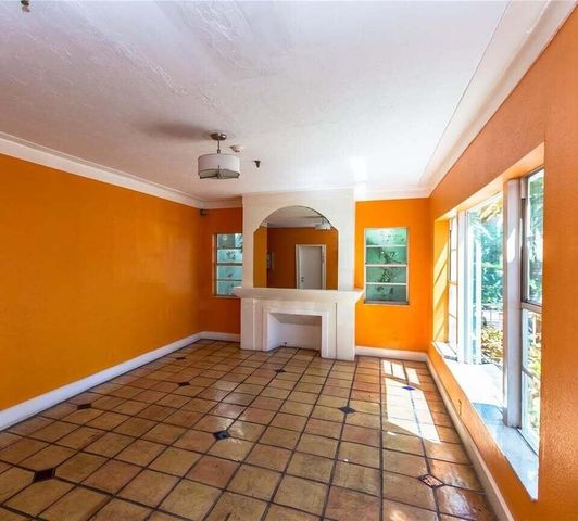 1320 Drexel Avenue 208, Miami Beach, FL 33139