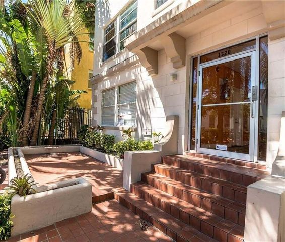 1320 Drexel Avenue 208, Miami Beach, FL 33139