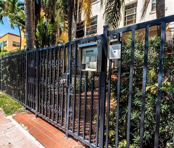 1320 Drexel Avenue 208, Miami Beach, FL 33139