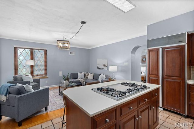 5039 Miami, St Louis, MO 63139