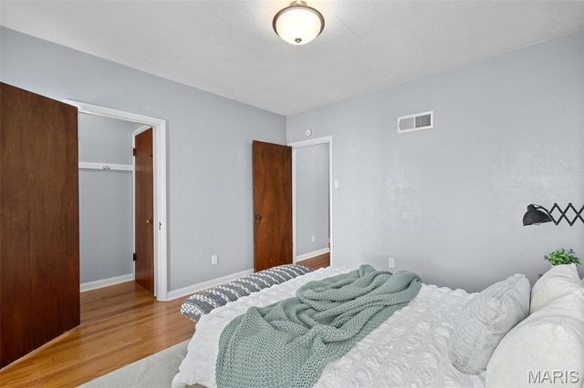 5039 Miami, St Louis, MO 63139