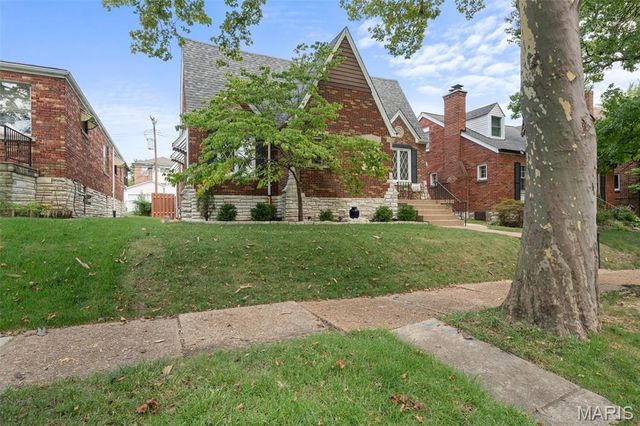 5039 Miami, St Louis, MO 63139
