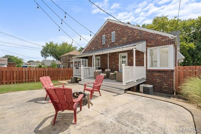 5039 Miami, St Louis, MO 63139