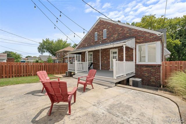 5039 Miami, St Louis, MO 63139