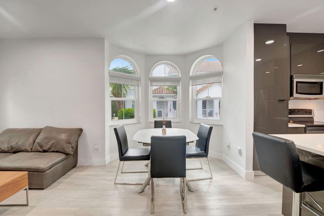 1274 Via Panzani, Boynton Beach, FL 33426