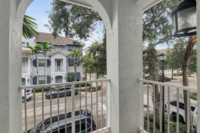 1274 Via Panzani, Boynton Beach, FL 33426