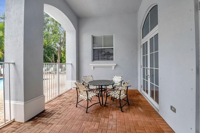 1274 Via Panzani, Boynton Beach, FL 33426