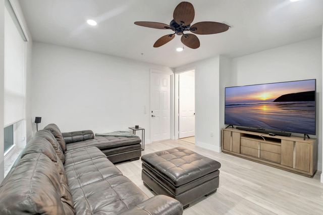 1274 Via Panzani, Boynton Beach, FL 33426